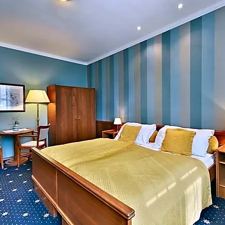 Hotel Conti