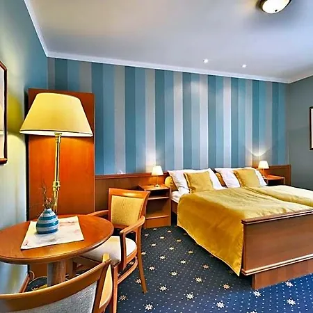 Hotel Conti 3*