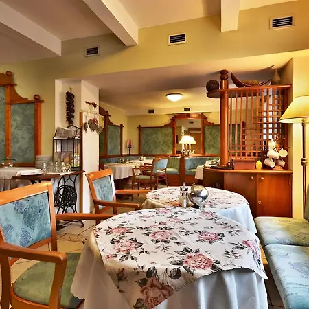 Conti 3*