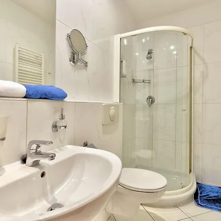 Conti 3* Písek